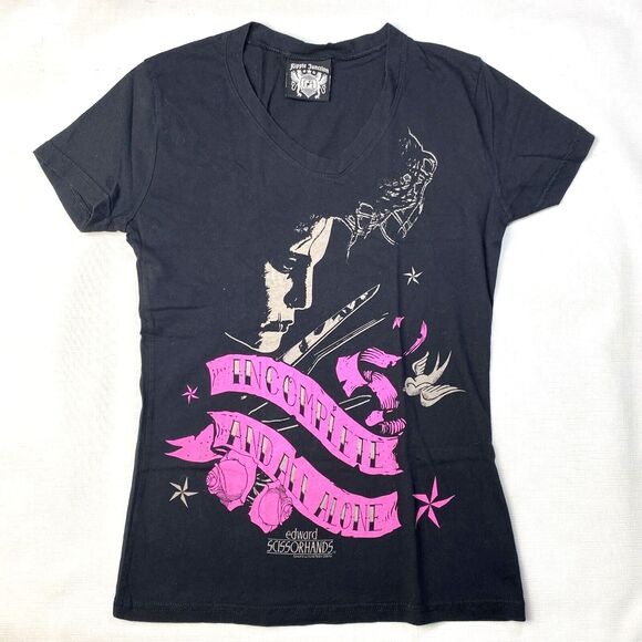 EDWARD SCISSORHANDS "Incomplete And All Alone" JOHNNY DEPP TSHIRT! Vneck Sz S - Picture 1 of 10